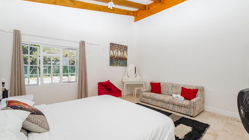 10 Bedroom Property for Sale in Constantia Western Cape